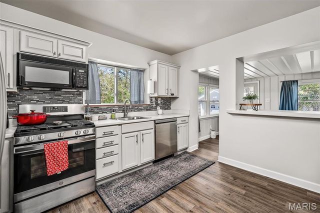 9012 Rosemary Avenue, St Louis, MO 63123
