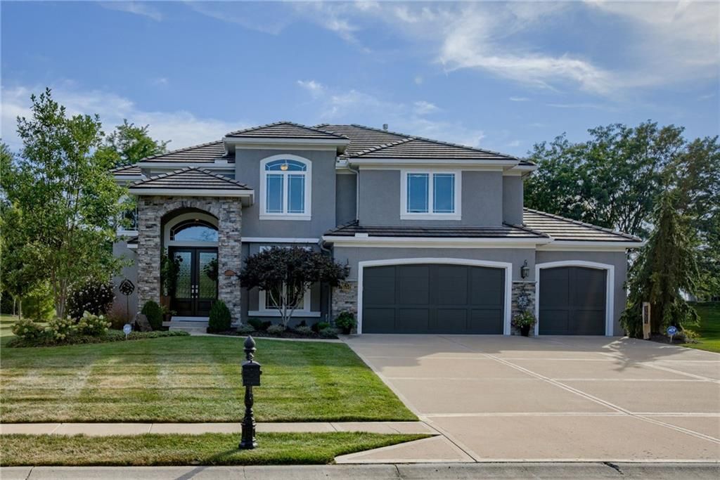 6123 NW 104th Terrace, Kansas City, MO 64154