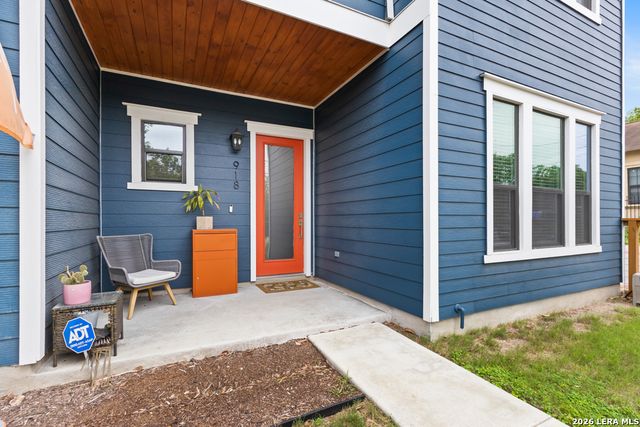 918 N OLIVE ST, San Antonio, TX 78202