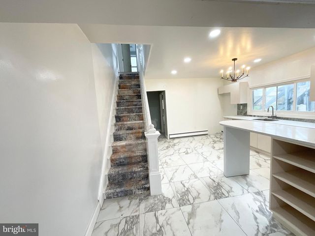 215 W MARKET ST, Williamstown, PA 17098