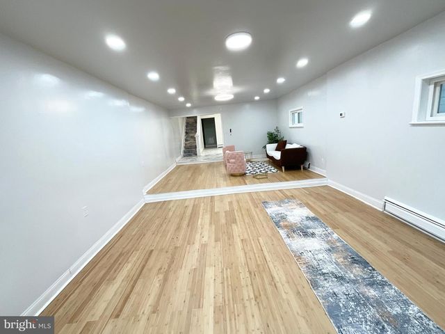 215 W MARKET ST, Williamstown, PA 17098