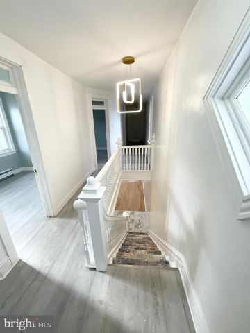 215 W MARKET ST, Williamstown, PA 17098