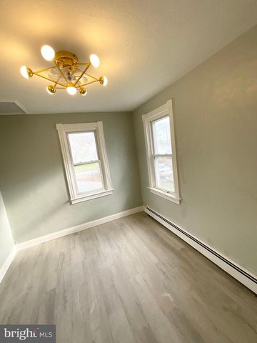 215 W MARKET ST, Williamstown, PA 17098