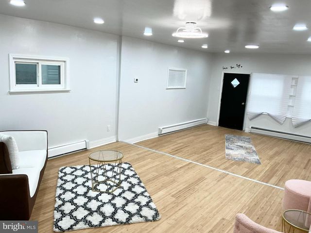 215 W MARKET ST, Williamstown, PA 17098