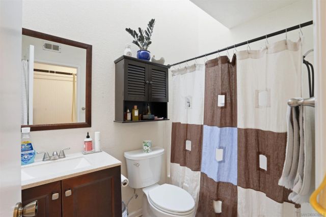 857 Violet Ct, Carlsbad, CA 92011