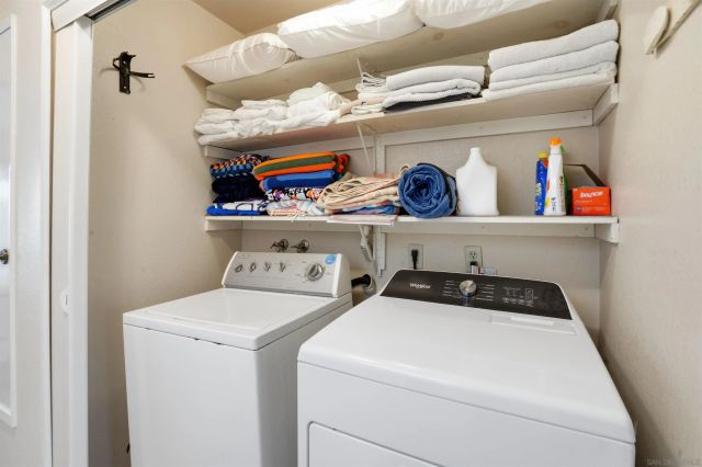 857 Violet Ct, Carlsbad, CA 92011