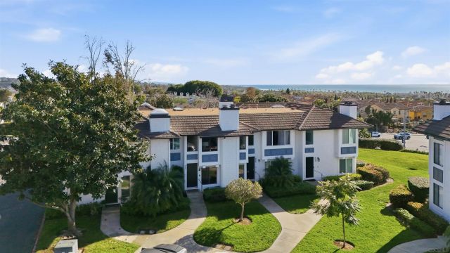 857 Violet Ct, Carlsbad, CA 92011