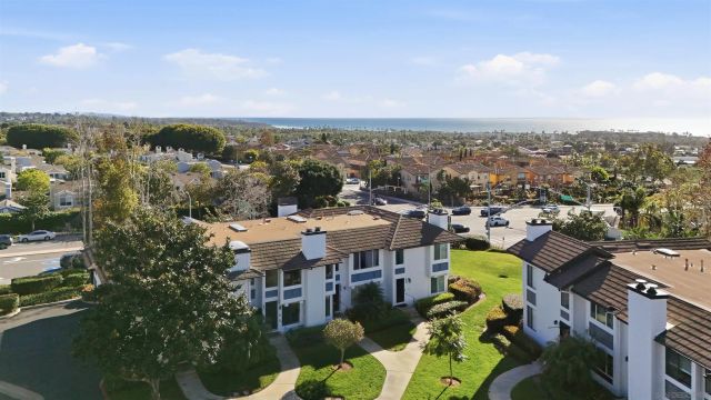 857 Violet Ct, Carlsbad, CA 92011