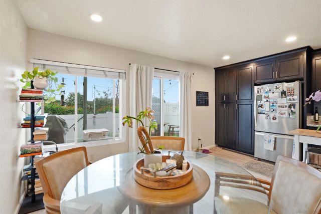 857 Violet Ct, Carlsbad, CA 92011