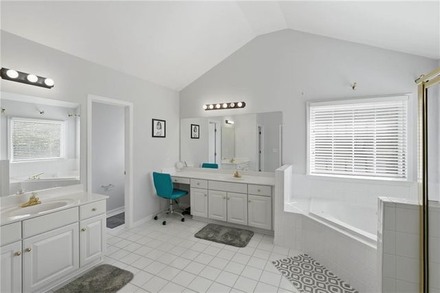 200 Finsbury Park Court, Suwanee, GA 30024