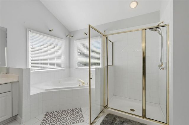 200 Finsbury Park Court, Suwanee, GA 30024