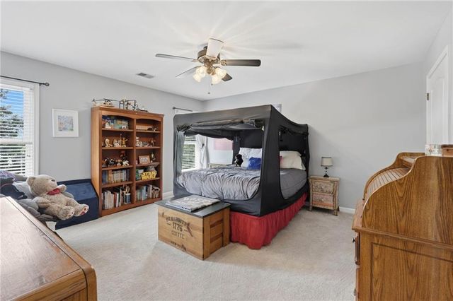 200 Finsbury Park Court, Suwanee, GA 30024