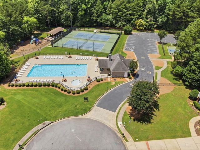 200 Finsbury Park Court, Suwanee, GA 30024