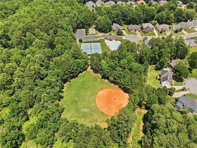 200 Finsbury Park Court, Suwanee, GA 30024