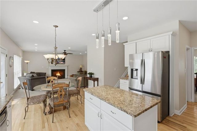 200 Finsbury Park Court, Suwanee, GA 30024