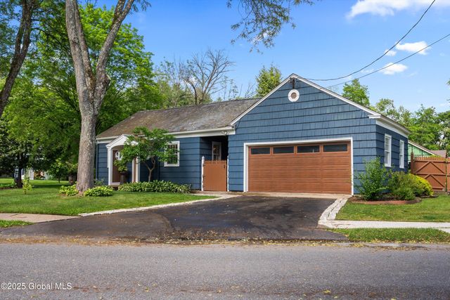 38 Horicon Avenue, Glens Falls, NY 12801