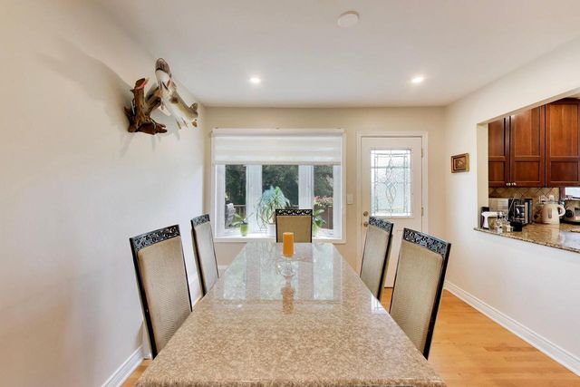17211 Winfield ROAD, Bristol, WI 53104