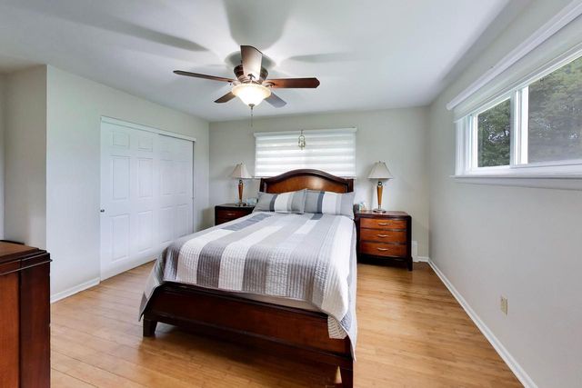 17211 Winfield ROAD, Bristol, WI 53104
