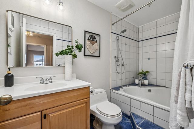 146 Albacore Lane, Foster City, CA 94404