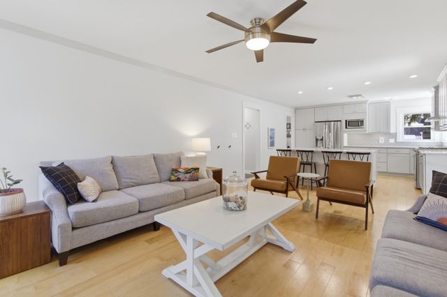 93 Shadowmoss Parkway, Charleston, SC 29414