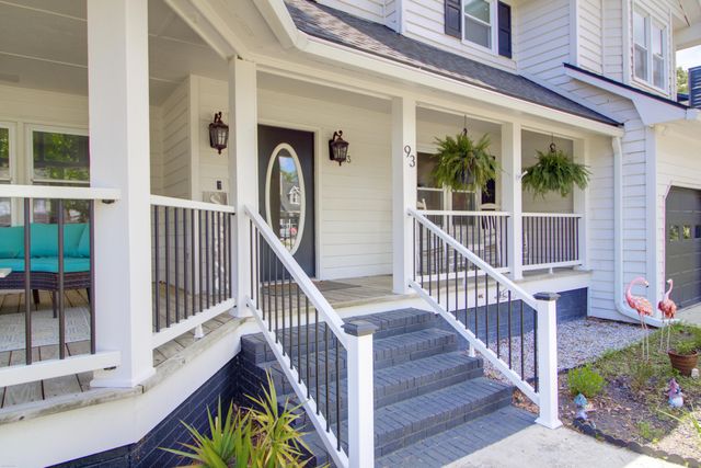 93 Shadowmoss Parkway, Charleston, SC 29414