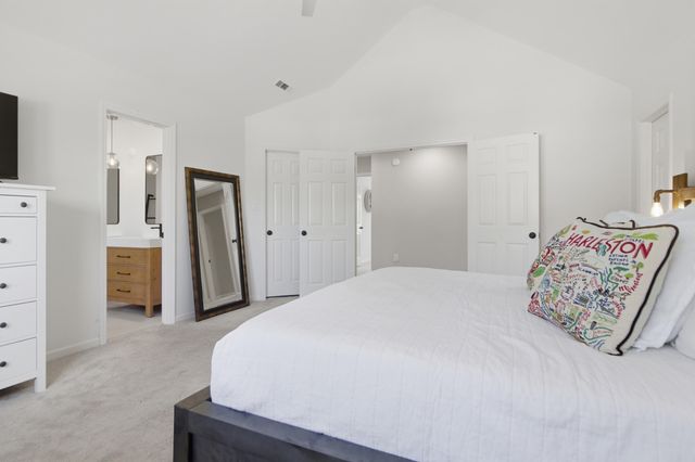 93 Shadowmoss Parkway, Charleston, SC 29414