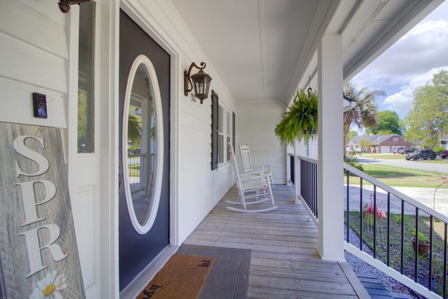 93 Shadowmoss Parkway, Charleston, SC 29414