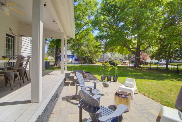 93 Shadowmoss Parkway, Charleston, SC 29414