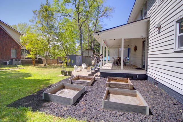 93 Shadowmoss Parkway, Charleston, SC 29414