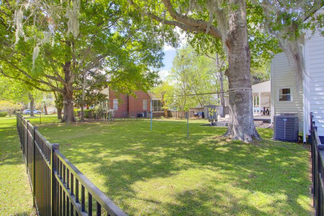 93 Shadowmoss Parkway, Charleston, SC 29414