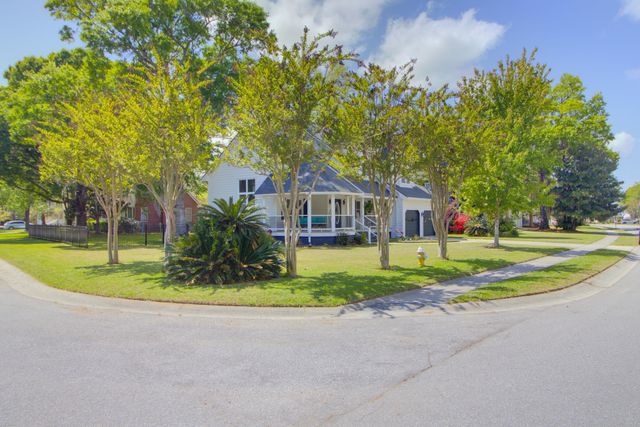 93 Shadowmoss Parkway, Charleston, SC 29414