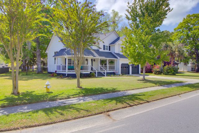 93 Shadowmoss Parkway, Charleston, SC 29414