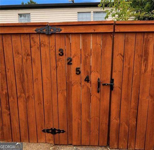 3254 Strawberry Lane, Decatur, GA 30034