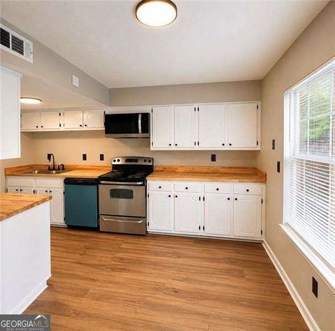 3254 Strawberry Lane, Decatur, GA 30034