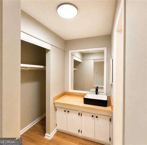 3254 Strawberry Lane, Decatur, GA 30034