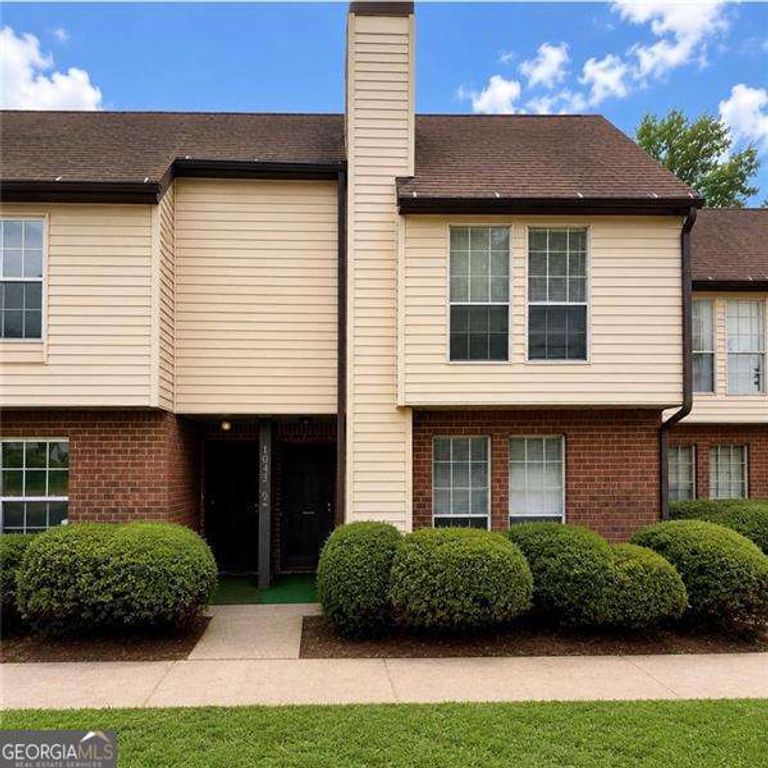 3254 Strawberry Lane, Decatur, GA 30034