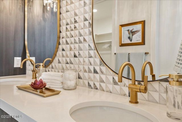 11378 N Regal Ridge Court, Mayflower Mountain, UT 84032