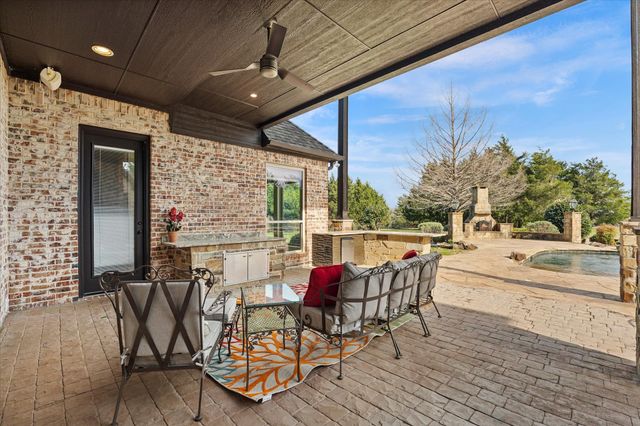 161 Ridgemont Drive, Heath, TX 75126