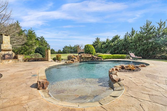 161 Ridgemont Drive, Heath, TX 75126