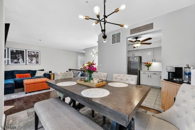 224 Cambridge Dr, Ramsey Boro, NJ 07446