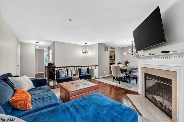 224 Cambridge Dr, Ramsey Boro, NJ 07446