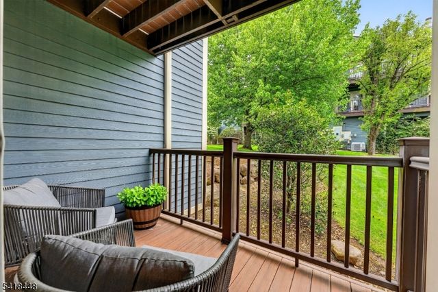 224 Cambridge Dr, Ramsey Boro, NJ 07446