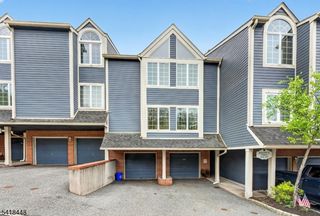 224 Cambridge Dr, Ramsey Boro, NJ 07446