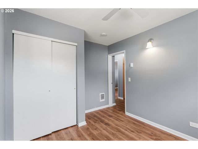 998 1ST Ave, Vernonia, OR 97064