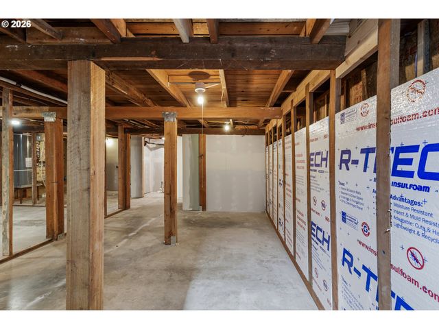 998 1ST Ave, Vernonia, OR 97064