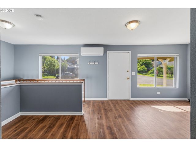 998 1ST Ave, Vernonia, OR 97064
