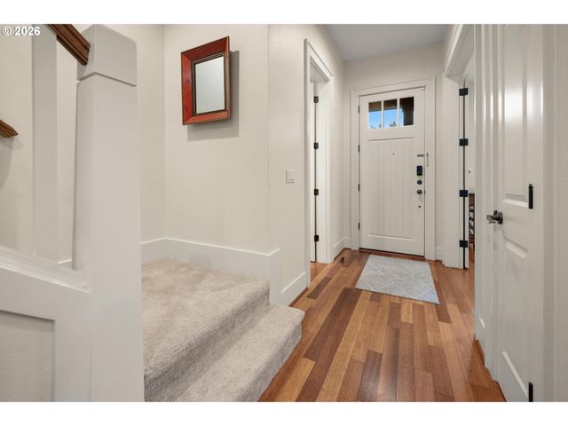 10239 Sw TAYLOR St, Portland, OR 97225