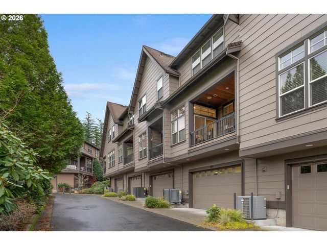 10239 Sw TAYLOR St, Portland, OR 97225