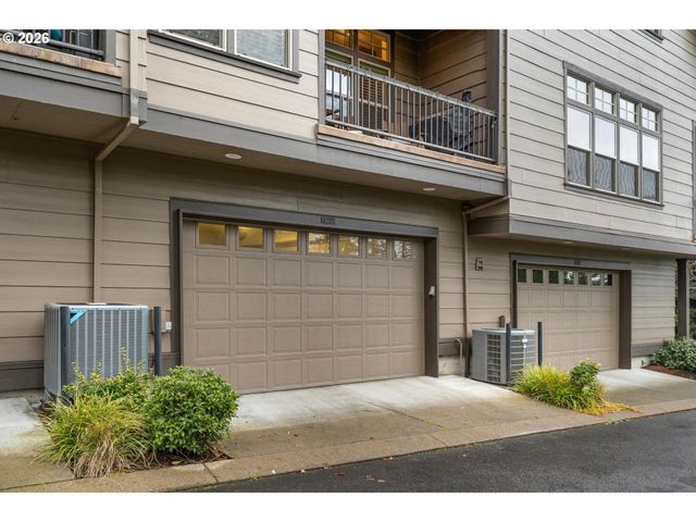 10239 Sw TAYLOR St, Portland, OR 97225