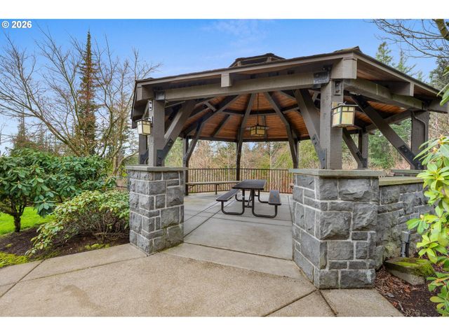 10239 Sw TAYLOR St, Portland, OR 97225